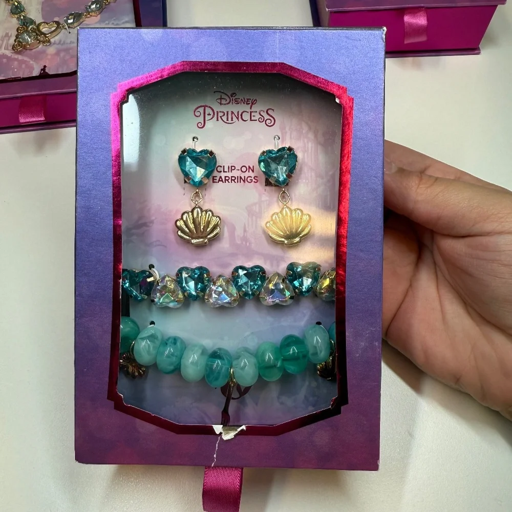 Disney Kids Princess The Little Mermaid Gold Tone Shell and Flower Jewelry Set